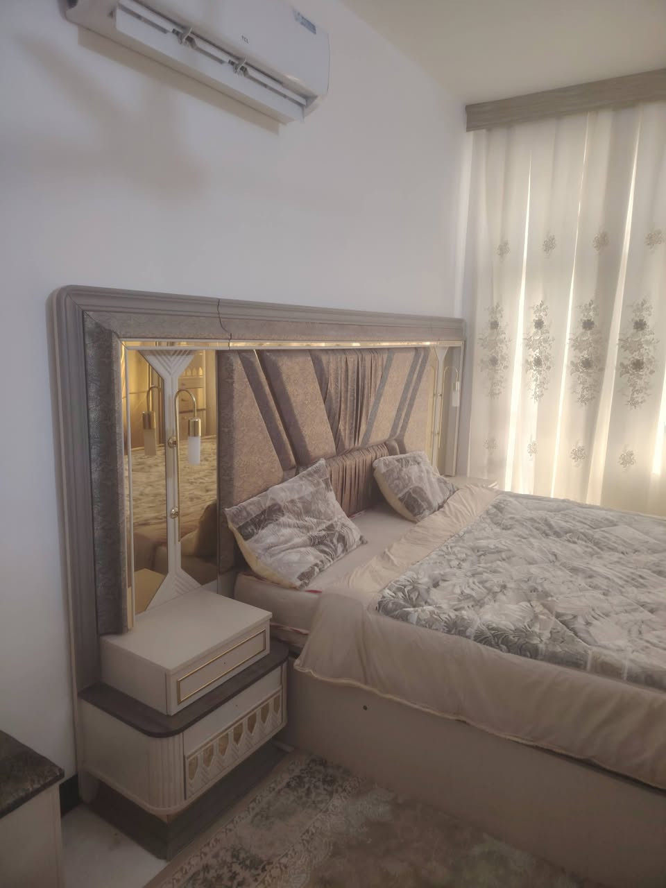 غرفه اللبيع سعر مليونين وبيه مجال ***********
