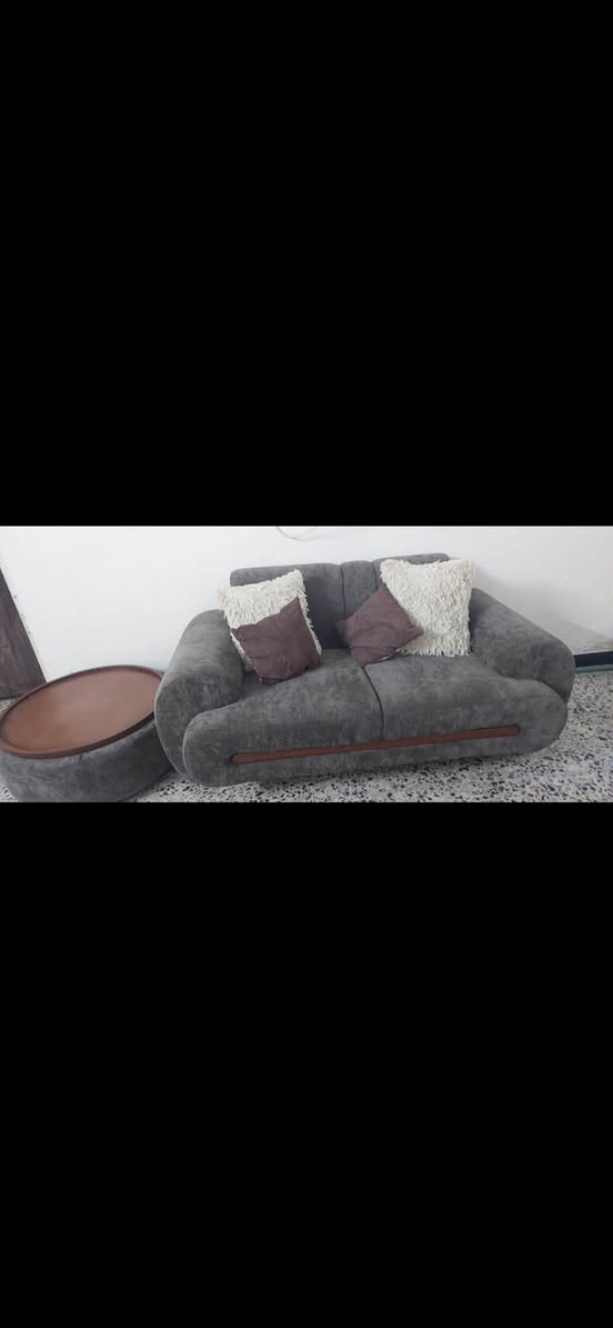 تخم للبيع جديد مابي ضرر للبيع سعر ٤٠٠ بي مجال مكان حي الجهاد


**إذا كنت صاحب هذا الإعلان وتريد حذفه لأي سبب، رجاءا أرسل رسالة إلى الدعم الفني**