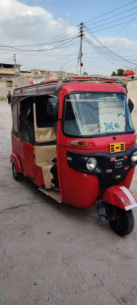 سلام عليكم تكتك باجاج 22 رقم وسنويه شهر 8 كفاله عامه بدي ومكينه جاهزه تخم تاير جبلي مسجل كبل لشارع مابيه اي نقص لسعر5200 وبيه مجال متواجد واتساب متوازي عله بيعته 
وتصال عل خط ‭٠٧٧١ ٥٥٥ ٢٨٤٠‬
