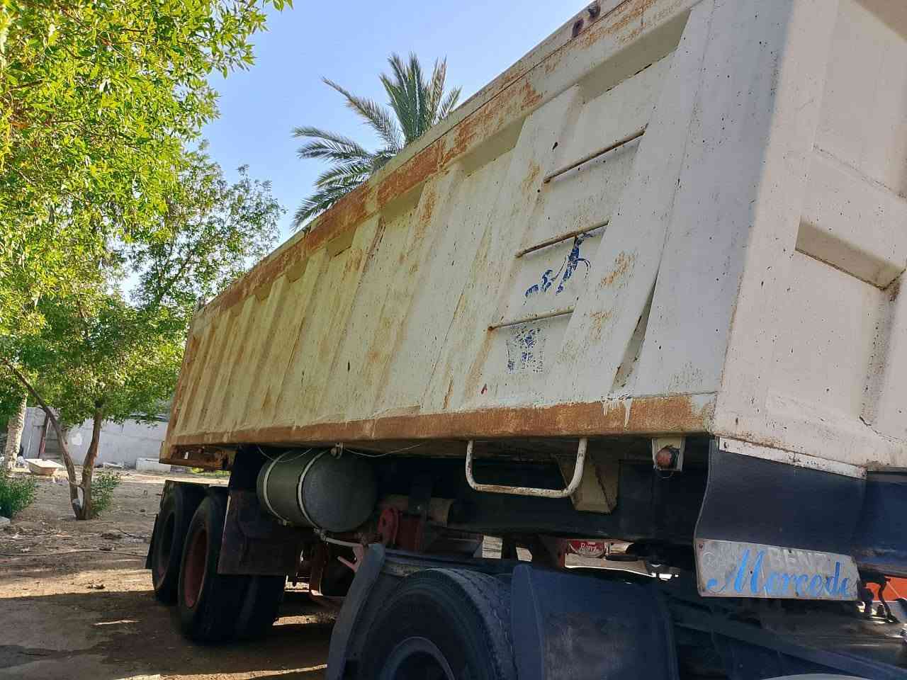 سلام عليكم عربانه البيع ربطه 16 دناكير 16 المانيات ذرعه 31 ويه تعلاوه 34 تايرات نص عمر عربانه جاهزه كبل لشغل مكان العماره 
اتصل وتدلل ***********
