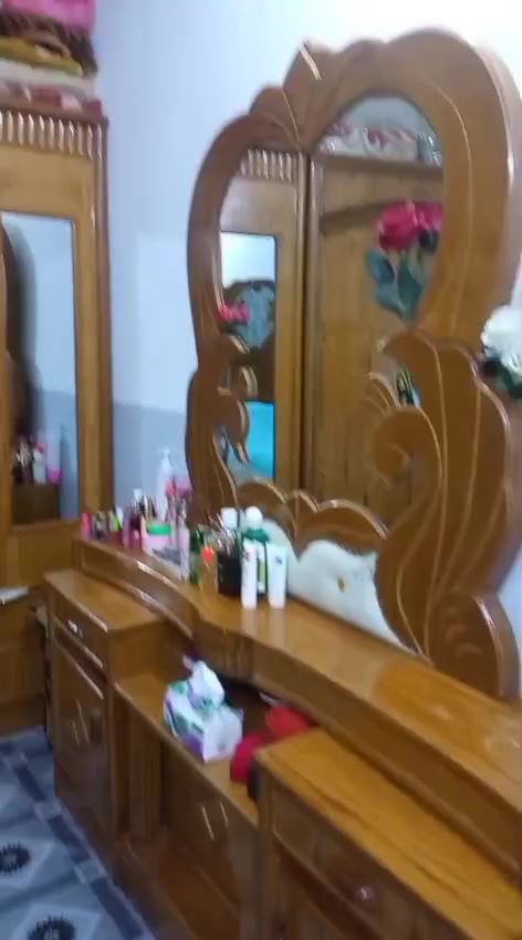 سلام عليكم البيع تسكتم درجه أوله السعر 700ونتصل ودلل*********** مكان بابل كفل
