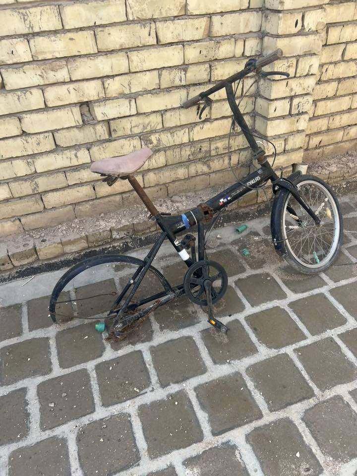 بيسكلين للبيع واحد بس شد تاير موجود التاير والويل والخضر بس زنجيل  وتايراته جوبه جدد 35الف قفل ذنيناتهن ***********واتساب
