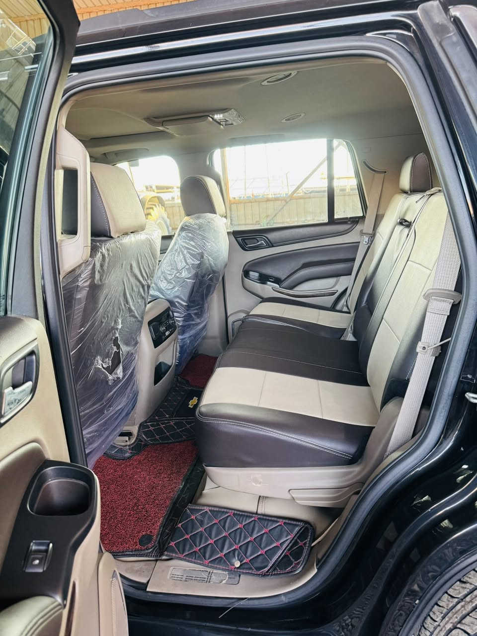 سلام عليكم
تاهو موديل 2017
 سياره خليجي 
سياره فول مواصفات 

كشنين كهرباء 

مواصفات LT

سياره جاهزه 

تخم تاير جديد 

ماشيه 180الف 

للستفسار 

السعر 330 او بيه مجال 

*********** 

***********
