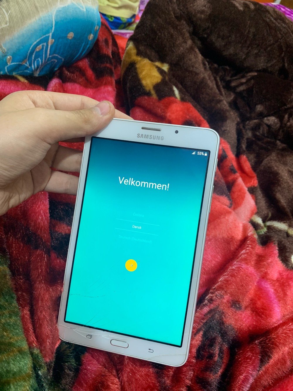 سلام عليكم ايباد سامسونغ ال iPad بس دقمه مالت الشغل وتطفي لازم تدوس بقوة والشاشة مفطره مكاني بابل بكرلي عبوديه رايده 35 ذاكره 32