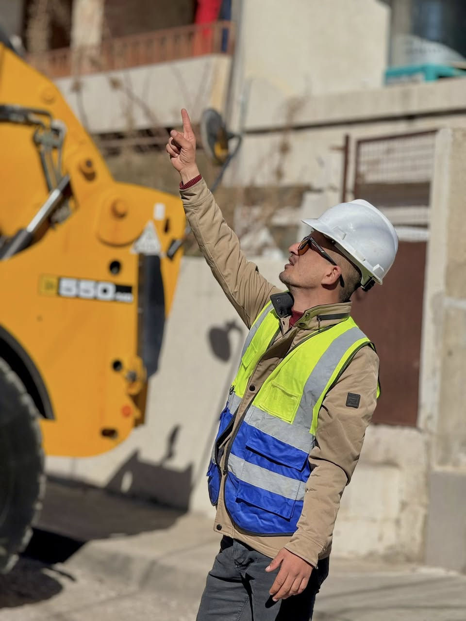 طاقه شمسيه وباسعار تنافسيه
بضاعه اصليه  لانقليد لاتجميع
ضمان حقيقي 5 سنوات للبطاريات عمر افتراضي 15سنه 
للتواصل واتساب او اتصال
***********
