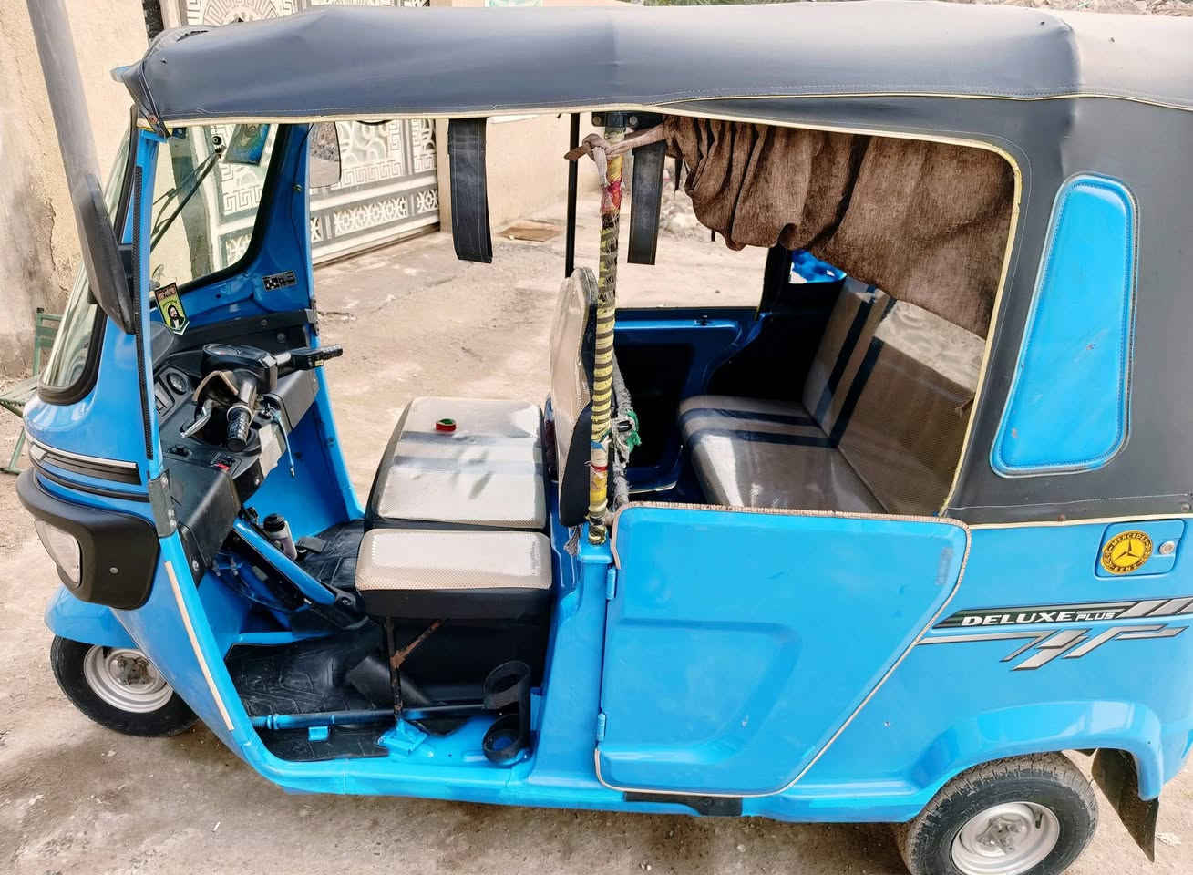 سلام عليكم تكتك تيفي اس مديل22
رقم انكليزي وسنويه محرك حلو 
ناعم ما مفتوح عله شركه تكتك 
ما متعوبه كله شقل شركه مامدل بيها شي ونضيفه وشوف العين كدامك 
وتجي وتفحص العنوان البصره 
كرمت علي 
الاهاتف ***********
وتساب تعليقات ماجاوب
