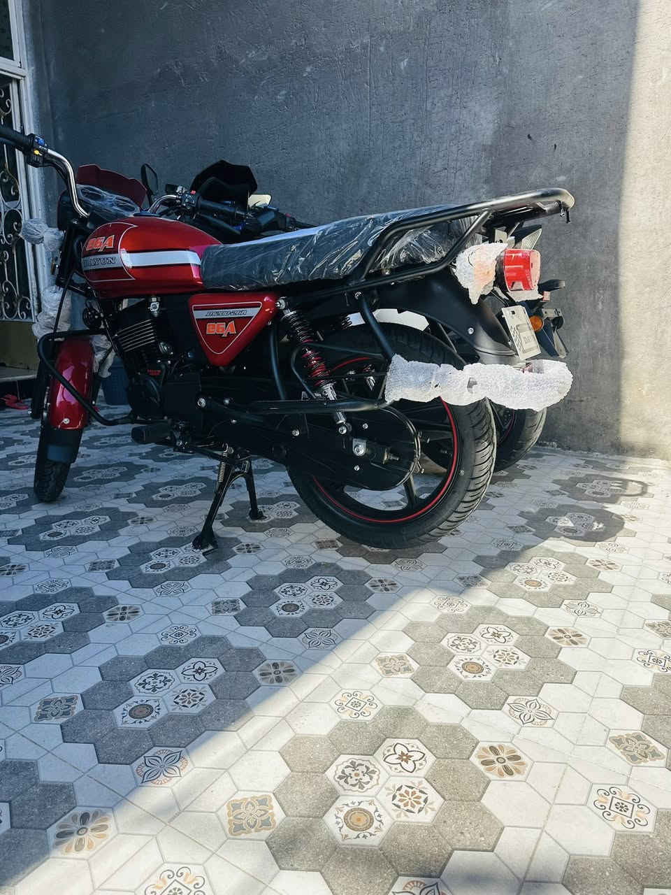 سلام عليكم دراجه دايوان موديل ٢٦ مكينه ٢٠٠ دراجه ماشيه ٤٣ متر فقط من معرض لبيت بعده زيرو وراق سحب سعر مكان ديالى شهربان دراجه خت زيرو فقط ٤٣ متر ماشيه 

‭ ٠٧٧٢ ١٨٣ ٤٨٧٤‬
