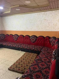 الطابق الأول  للايجار معزول عن الطابق الثاني غرفتين + واستقبال+هول+مطب...