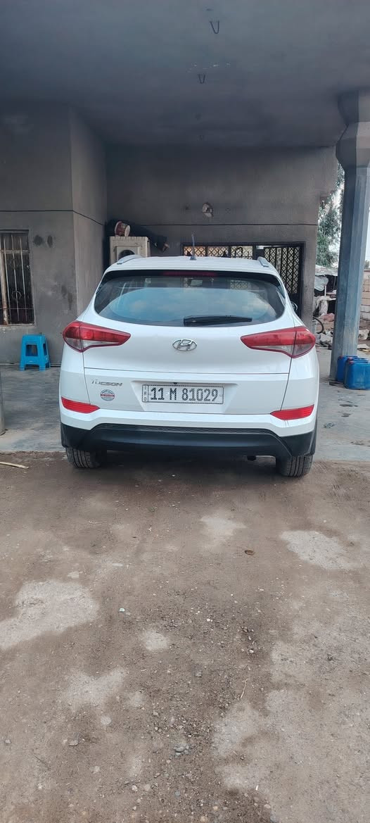 سلام عليكم توسان ٢٠١٦ خليجي مكفول من الصبغ وسونار مرفق في الصور السعر ١٦٨ وبيهه مجال رقم ***********
