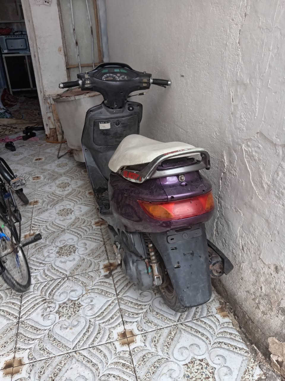 دراجه فراشه شغله نكره سلف  بس بيهه دخان قليل شويه ويكطع مستعجل على البيع


**إذا كنت صاحب هذا الإعلان وتريد حذفه لأي سبب، رجاءا أرسل رسالة إلى الدعم الفني**