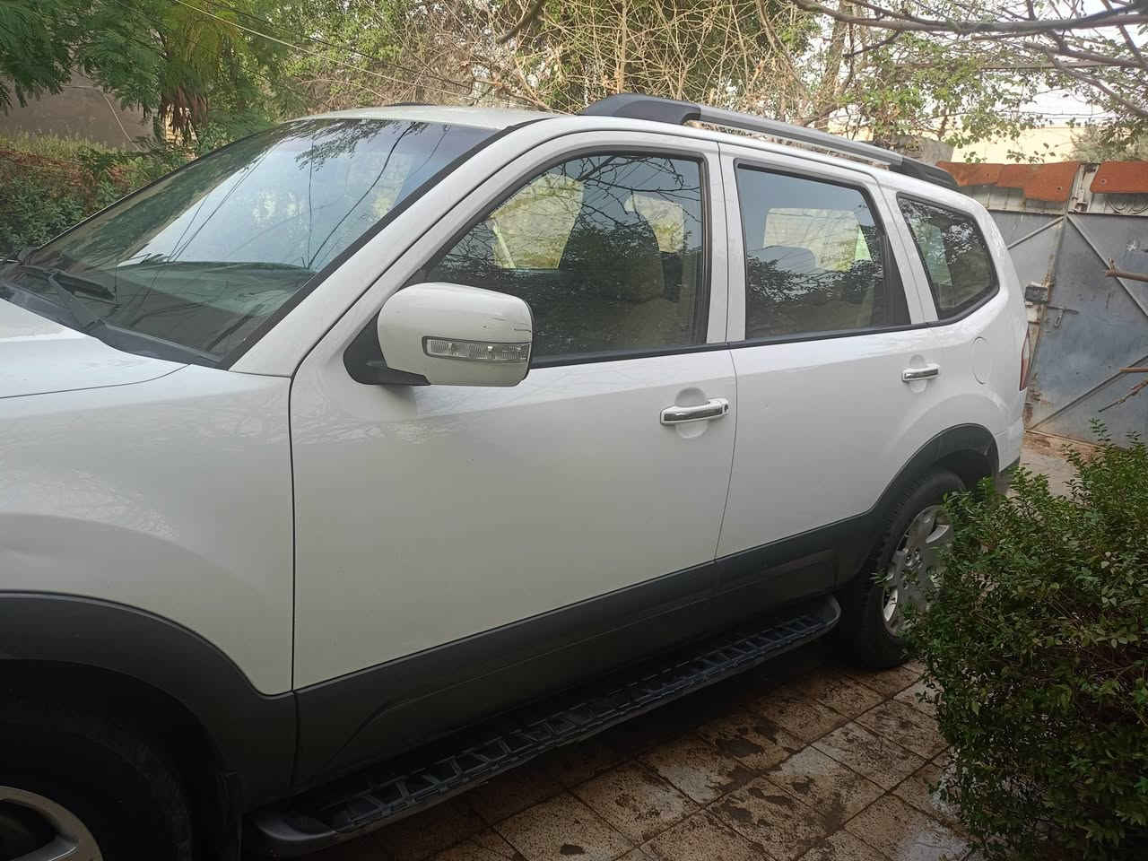 مهافي 2011 كامل المواصفات ومكفولة من الحادث والبارد وتقرير السونار متوفر مع تخم تاير جديد ومواصفات الفول ما عدا مقاعد الجلد ماشية 110 رقم بغداد بأسمي ..السعر 165 قفل ان شاء الله رقم الهاتف *********** مكاني بغداد
