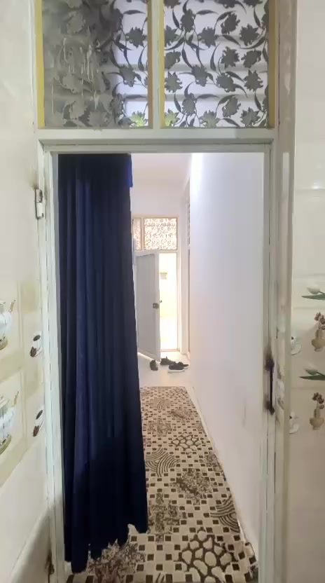 بيت في حي الانصار مساحة 60 متر طابو صرف بناء جديد طابوق جمهوري كله صب حي الانصار شارع الحرفين قرب اسواق ابو نبأ السعر 75 وبي مجال


**إذا كنت صاحب هذا الإعلان وتريد حذفه لأي سبب، رجاءا أرسل رسالة إلى الدعم الفني**