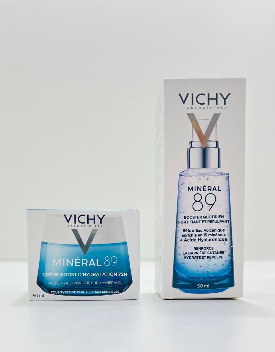 مجموعة فيتشي مينرال Vichy Minéral 89 للترطيب العميق وتقوية حاجز البشرة 🦪⋆𐙚🫧⋆ تـتكون من :

🪐 السيروم : يقوي حاجز البشرة، يملأ الخطوط، ويمنح نضارة فورية بفضل حمض الهيالورونيك 🥹✨

🪐 الكريم : يحبس الرطوبة داخل الجلد ويوفر ترطيباً مكثفاً يدوم حتى 72 ساعة 🫧
الاستخدام : ضعي السيروم أولاً على بشرة نظيفة، ثم أتبعيه بالكريم لنتائج مثالية . 
المنشأ فرنسا 🇫🇷
التـوصيل لـبغداد 4 ومحافظـات 6
﹏﹏﹏﹏﹏﹏. 🩷⋆˚🧁✧˚.🎀


**إذا كنت صاحب هذا الإعلان وتريد حذفه لأي سبب، رجاءا أرسل رسالة إلى الدعم الفني**