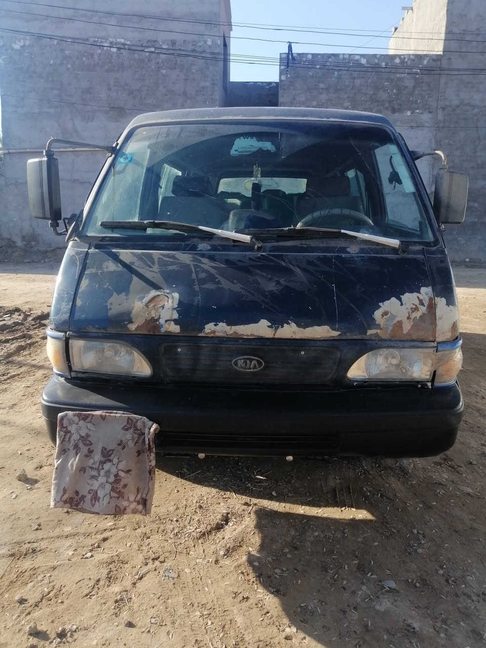 السلام عليكم ورحمة الله وبركاته اخوان سيارة كيه بستا للبيع مديل 95 مكينه كير اكسن مكفولات الكشر كدامك السعر 26 وبيها مجال قليل متواجد خاص او الاتصال على الرقم هاذ ***********
