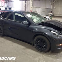 تسلا 2024 موديل واي دبل ماطور لونج رينج السيارة 20 يوم توصل دبي ماشيه ...