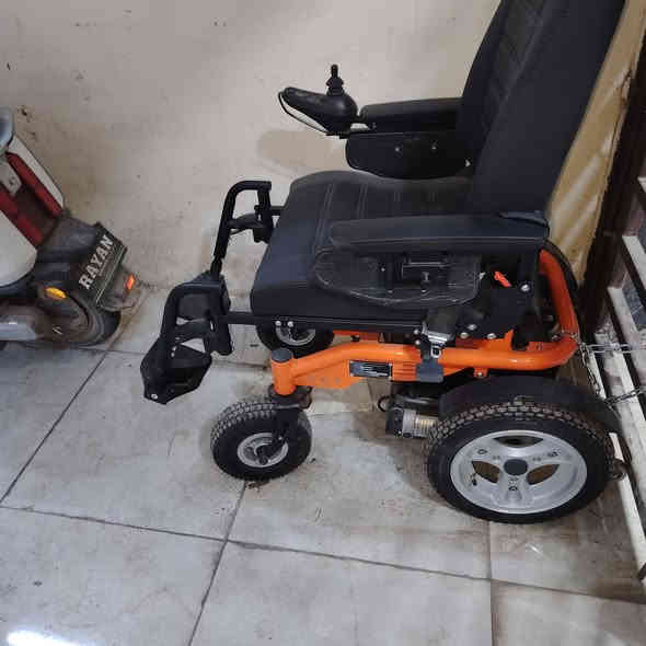 عربانه للبيع غير متسعمله للاحتياجات الخاصه السعر٦٠٠ تواصلو ع رقم***********
