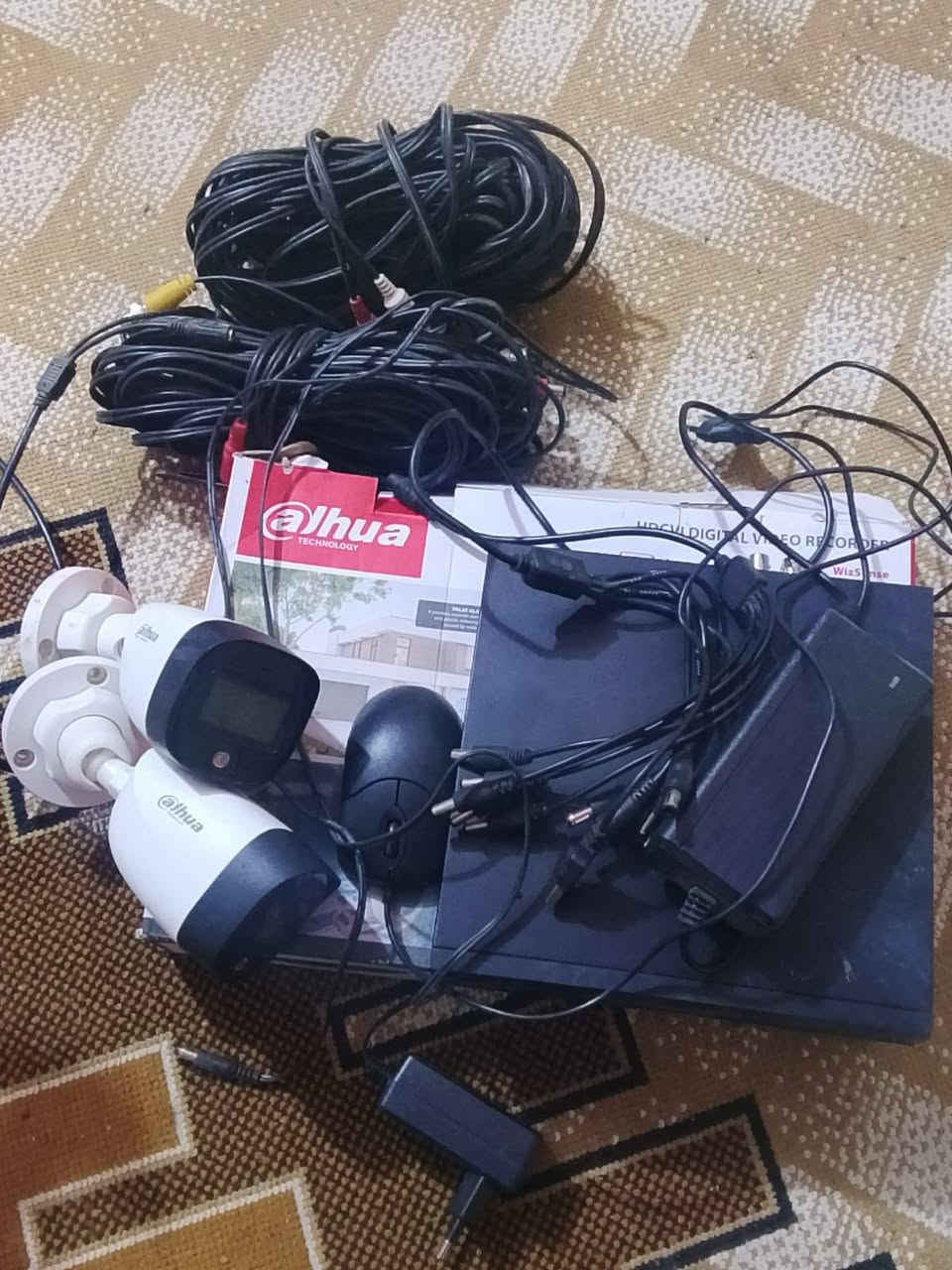 منضومة نت كاملة جاهزة لتفعيل سعر80 نضافة95 كامرات جدد مستخدمات قليل ب80 يجن 2كامرات فقط ***********
