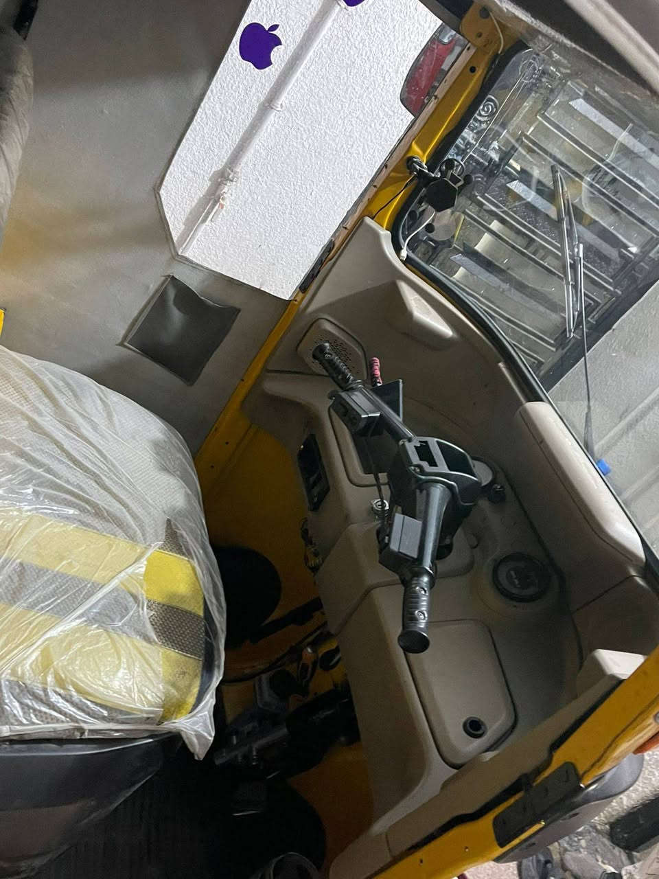 سلام عليكم تكتك البيع 21 شهر 11 باسمي احولك ثاني عنوان بغداد الرقم الاستفسار ***********
