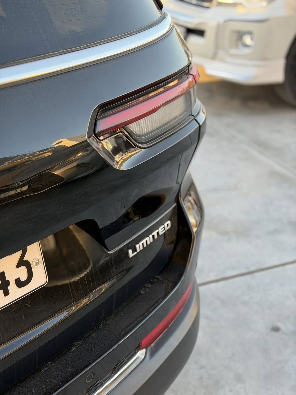 مرقم و جاهز و بدون صبغ
.
Jeep grand Cherokee 2024
.

.سبعة راكب ( لارج )
.
سیارە ماشیە ٣٠ الف مایل
.
مواصفات لمتد بلس 
.
سیارە حادث بس دعامیە و ارباگات سستم 
حتى دعامية بلادية ، رقم شاصي:
1C4RJKBGXR8517234
مواصفات:

•  دفع رباعي 4x4 
کشنات هیتر و تبرید
کشنات جلد
کشنات تدفیە و تبرید
کیر ماوس
جامات خلفیە بردە بلادی
تبرید لمس . 
•  تحذير النقطة عمياء ⚠ .
•  ويل قياس 20 انج .
•  شاشه كبيرة . 
•  نظام الخرائط (GPS) .
•  ستيرن كهربائي . 
•  المصابيح الأمامية زنون .
•  كشافات الضباب زنون .     
•  تشغيل عن بعد .
•  صندوق كهربائي ..
•  حفظ وضعيات الجلوس (ميموري) . 
•  المقاعد الأمامية كهربائية .
•  المقاعد الأمامية تبريد وتدفئة .
•  المقاعد الخلفية تدفئة .. 
•  حساسات أمامية . 
•  حساسات خلفية . 
•  كاميرا خلفية .
•  تدفئة ستيرن . . 
•  مانع تصادم خلفي .
•  بلوتوث تلفون . 
•  محدد سرعة .
شاحن موبایل وایرلیس
دخول ذکی.
شاشە مقعد السکن
•  نظام التشغيل والاطفاء الاوتوماتيكي ( Auto Start System. )
.
سيارة مو مال معرض مال بيت ،
سعر السيارة بس ٣٣٥ ورقة 
.
مكان سيارة كلار
.
***********
