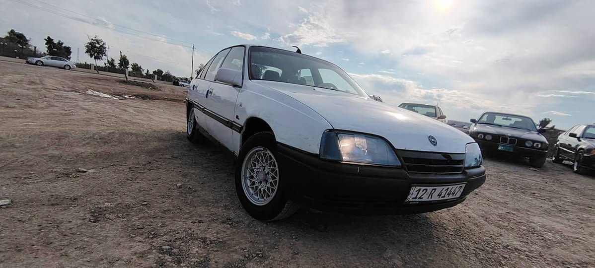 وابل وميكا حجم 18 موديل 1990
فول اتوماتيك 
رقم نينوى 12 وكاله تحويل من شرعي كربون بيها محرك كير جديد كهربائيات كلها شغاله تايرات باتري كله جديد سعر 30 بي مجال
مكاني
***********
***********
