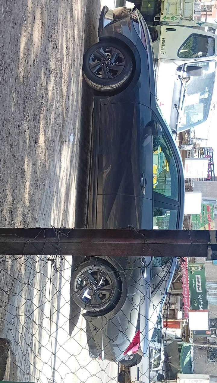 سلام عليكم النترا ٢٠٢٢ سياره بيه بس بنيد مبدل بيها نفس اللون اصلي بدون صبغ تحكمات ستيرن سياره فول عده الفتحه سونار مرفق بلمنشور سياره خير من الله ونظيفه السعر ١٥٠ وبيها مجال رقم ***********
