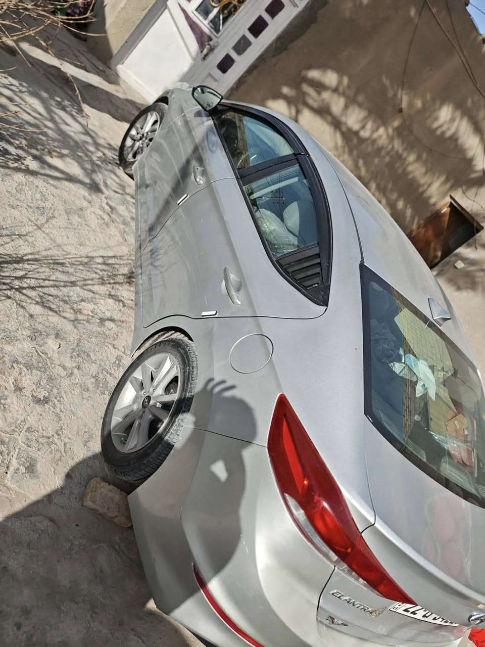 السلام عليكم من رخصه مدير الكروب  النترا موديل 17 رقم أربيل بيها جاملغ وبنيد سياره بيها خيط بخار مكينه ألفين شاشه جبيره سياره مامتعوبه سياره وارد أمريكي  ماشيه 90مايل 
للاستفسار اكثر ‭0780 521 1877‬. سعر 125
