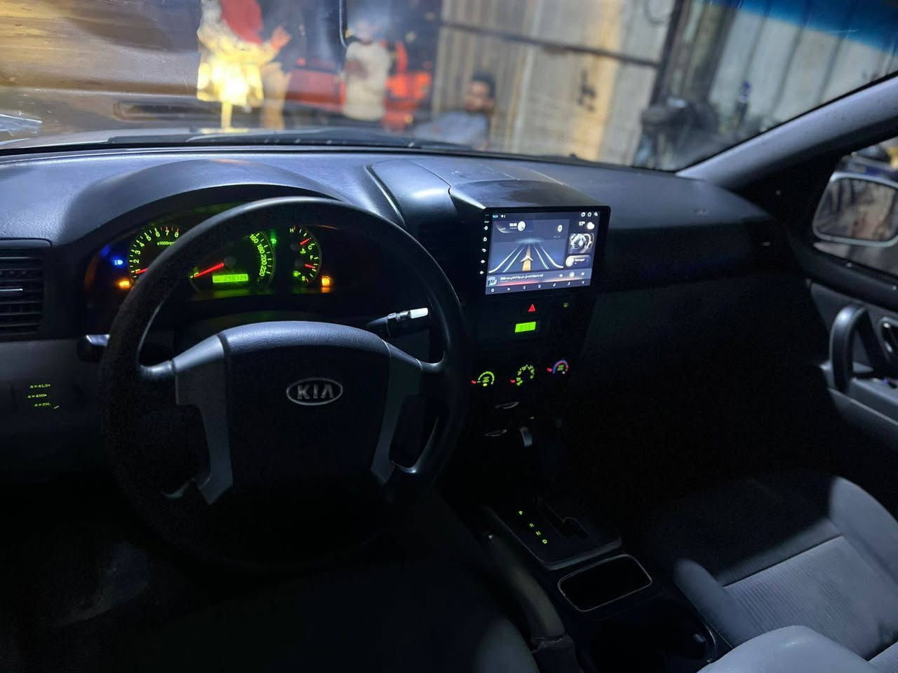 سلام عليكم كيه سورنتو مديل 2007.  خليجي  السياره. 
كفاله عامه من ضربه وتبديل ومكينه وكير وكهربايات. تبريد ثلج وتدفه   كلهن شقاله تايرات جدد السياره مصبوغه جماليه فقط اثر جراد الرقم بصره راعيها موجود تريد تحويل تريد وكاله سعر 85بيه مجال لشراي بخدمته العنوان البصره الجبيله القياده البحريه رقم الهاتف ***********
