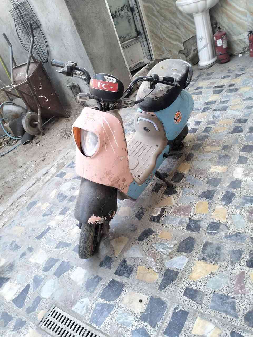 دراجه شحن للبيع على حطته سعر 250وبيه مجال الرقم للتواصل ***********
