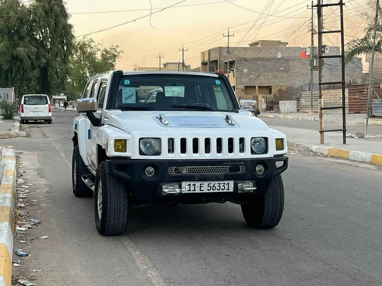 سلام عليكم لل بيع همر H3 لون ابيض خليجي كفاله عده قبق صندوك بي نص صبغ محرك قبل ثلتيام شاده حاويه رقم بغداد دولي بسمنه  سياره فقد حداديه ٦٠/١٠٠ لخلفيه لبقيه جهزه عنوان بغداد لل ستفسار نتصل ‭٠٧٧٤ ١٠٩ ٣٢٥١‬
