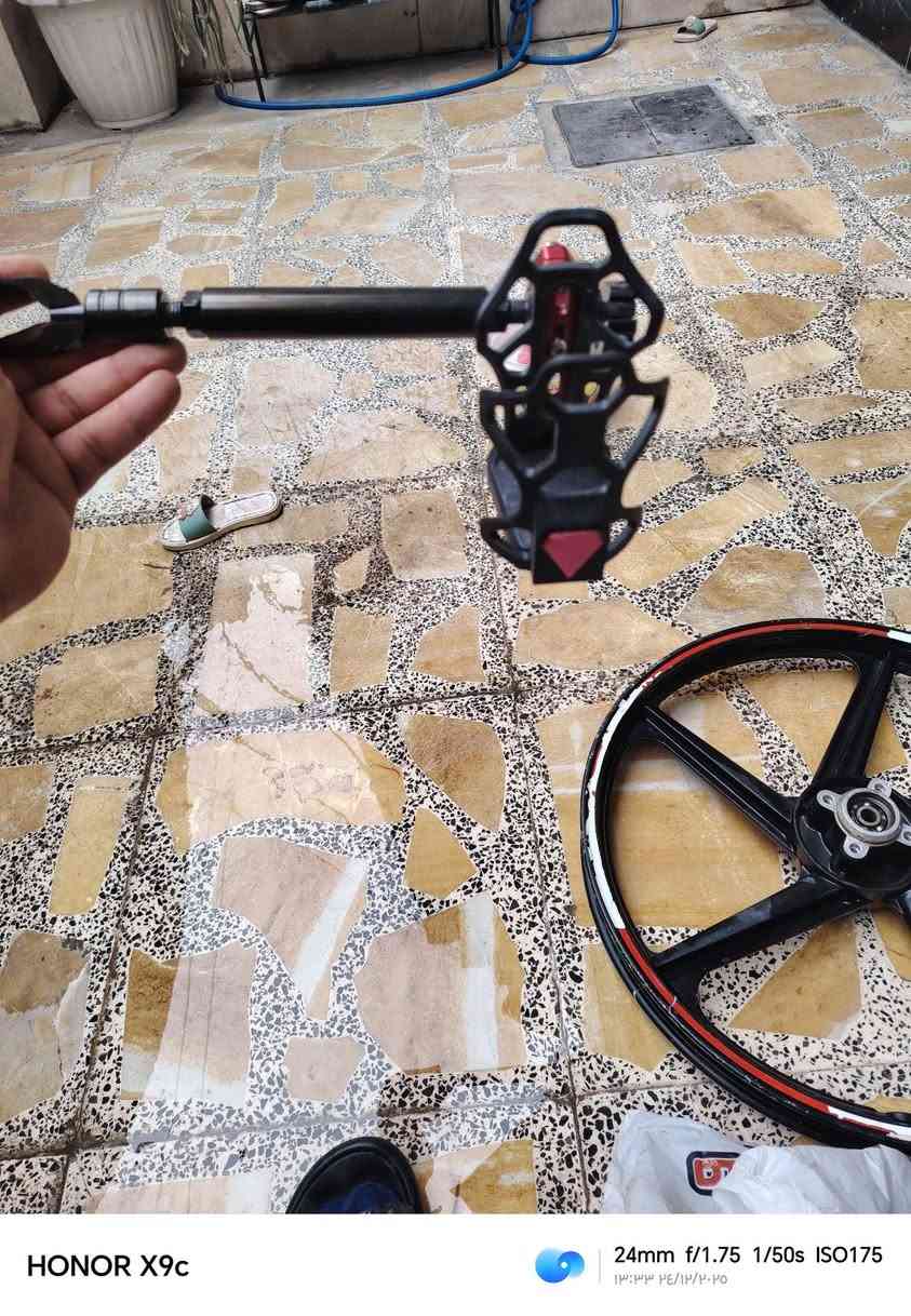 سلام عليكم جنط صفاح جداد شادهن سبوع فاتحهن 
لبيع تعرفون سعرهن هاي ام لد 
ويل بلادي مال دايوان امامي 
هم نضيف لا عواج لا شي 
ويا بربرن كملات 
قاعده مال مبيل صليه 
والله ماخذه 25 حته بكته ما شديته 
وذراع اصلي مال ستيرن معه قاعده مال ماي 
صليه 
اسف عله طاله 
بيع كلمن سعره لو شلع 
تصل بيك خير تدالل جنت شتغل دلفري بطلت 
بقن عدي هذني 
***********
عنوان الدوره
