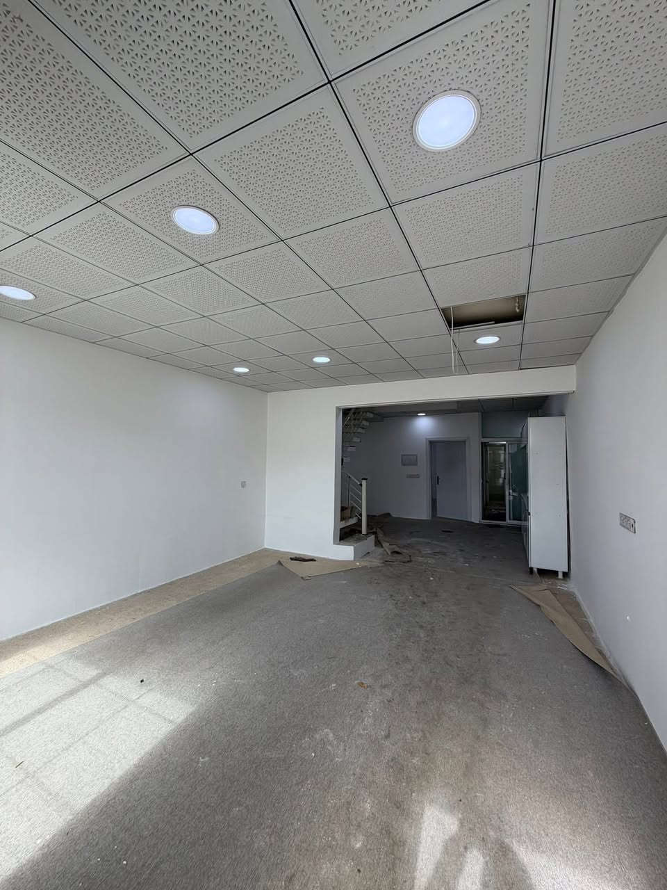 📣📣💥#خستنە ڕوو   ||  #عرض
🏦#خانووی نوێ تاپۆ || پێش حدیقە 🍀☘️کۆلانی ١٥متری || رووقیبلە  || بۆفرۆشتن 
🌍#شوێن || هەولێر ||گەرەکی ٥ حصاروك/ قاطعی هاوکاری  || نزیک شەقامی کۆرنیش 
🧱#ڕووبەری||١٠٠م    
🗄#پێک هاتوەلە||  ٣  ژووری نوستن مطبخ  و   2هۆل  و بەیتونە ٢ حمام  
💰#نـــرخ  || 

📠#بۆ پەیوەندی کردن
📴فایبر واتساب0751874040
ـــــــــــــــــــــــــــــــــــــــــــــــــــــــــــــــــــ
🏦#بيت جدید طابو || مقابل حدیقە 🍀☘️علی شارع ١٥ متر || اتیجاە قیبلە || للبیع
 🌍#الموقع ||  اربیل||  حي ٥ حصاروك/ قاطع هاوکاری ||  قریب شارع کورنیش
🧱#المساحة || ١٠٠م  
🗄#یتکون بیت ||  ٣ غرفة نوم مطبخ   ۲ صاله  و ٢ حمام بیتونه
💰#الســعر ||  ٦ دفاترو ٥٠ ورق بها مجال
 
📠#للاستفسار اتصلوا ........
📴فایبر واتساب***********
