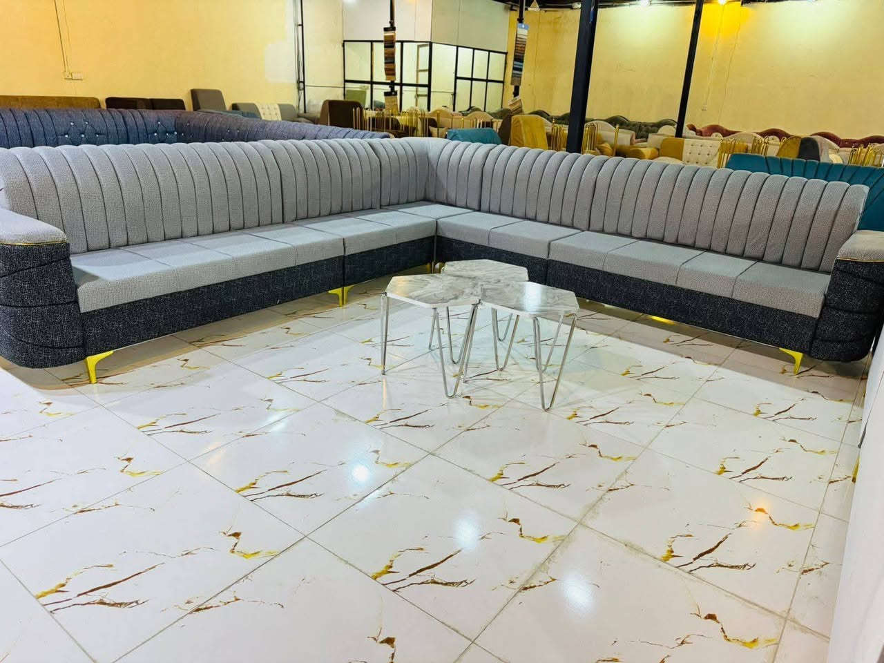 بالنقد ب٣٠٠ الف بالقسط ٣٧٥ الف
مقدمه ٤٥ الف   وكل شهر ٣٣ الف
تخم ديوان تسكام  مو سوكي
٧متر مقعد بلوك اسود ١٦ ملم مو ١٠ملم اسفنج ضغط عالي مراسله فقط وات ساب او اتصال فيس غير متواجد لعدم التفرغ ***********
