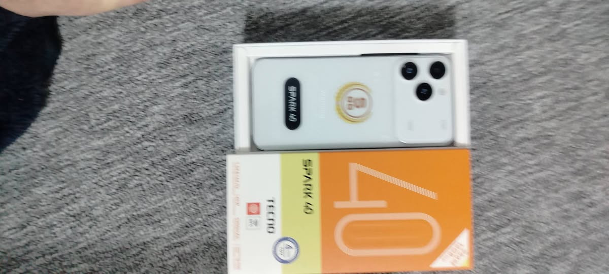 السلام عليكم متاح غراض امازون للبيع باسعار مناسبة جدأ تفاعل حتى لو ما تشتري يمكن لغيرك 
يشتري وشكرأ لكم 🤍

للتواصل في واتس 👈🏻 ***********
