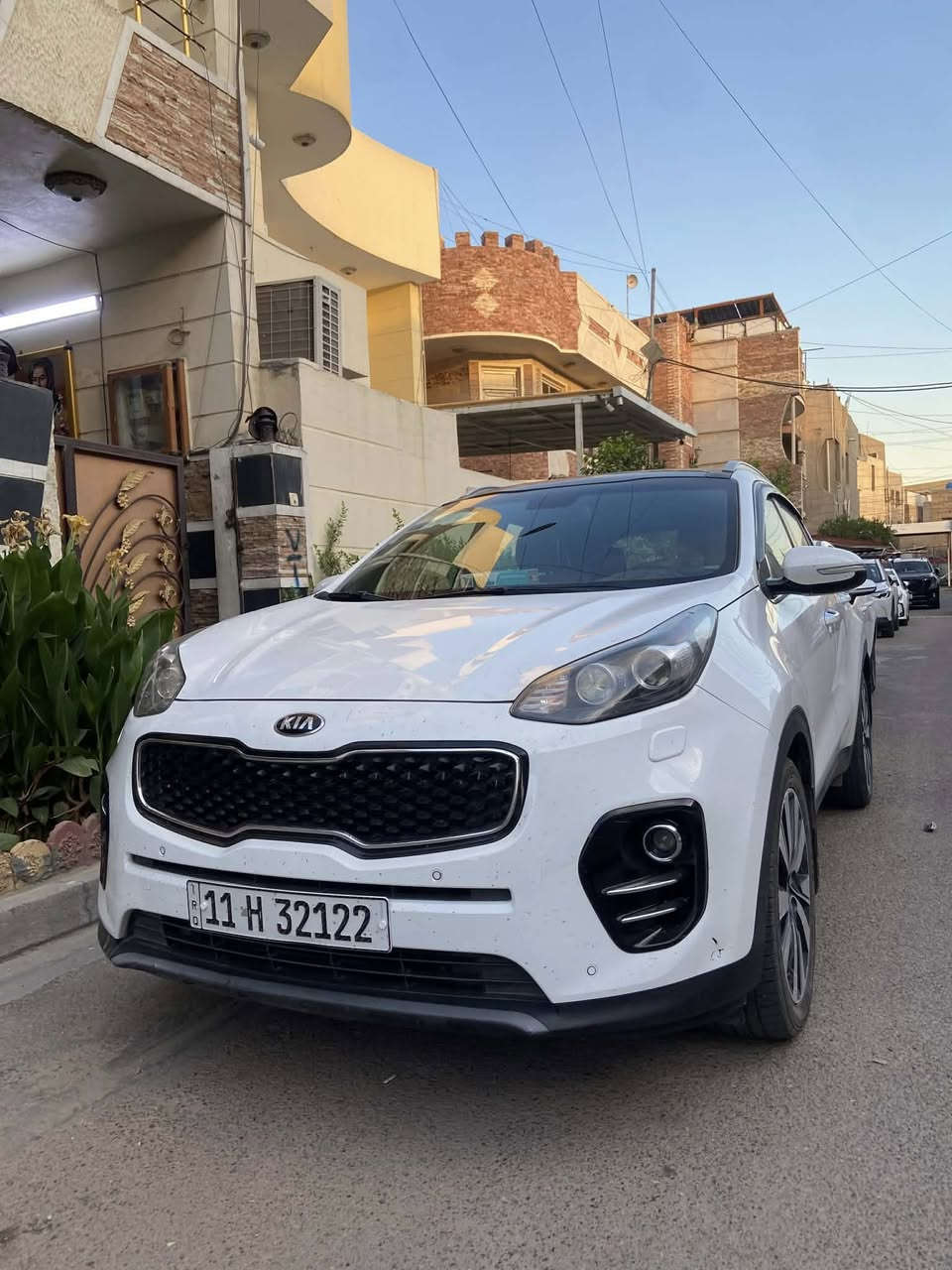 السلام عليكم ورحمة الله
للبيع سبورتج موديل 2018 
ماشيه 58  مكينه 2000 دوش 
فول مواصفات تشغيل بصمه 
تحكمات استيرن 
بونراما داخل جلد السياره خير من الله 
باقي التفاصيل اي استفسار ☎️  *********** 
مكان السيا بغداد
