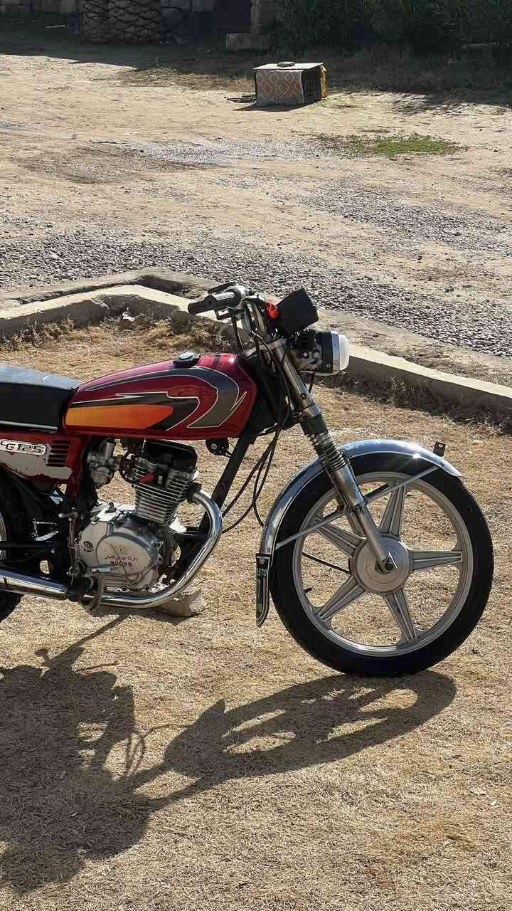 مأطور للبيع شغال كهربائيات كلها شغالة 
تواير جدد تانكي جديد 
السعر ٢٠٠ 
***********
