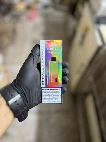 سلام عليكم اتوفر عدنه ڤيب ام ١٠٠٠٠ الف سحبه سعره ٨٥٠٠
اسواق ايلان مقابيل المستشفى 
***********
***********
