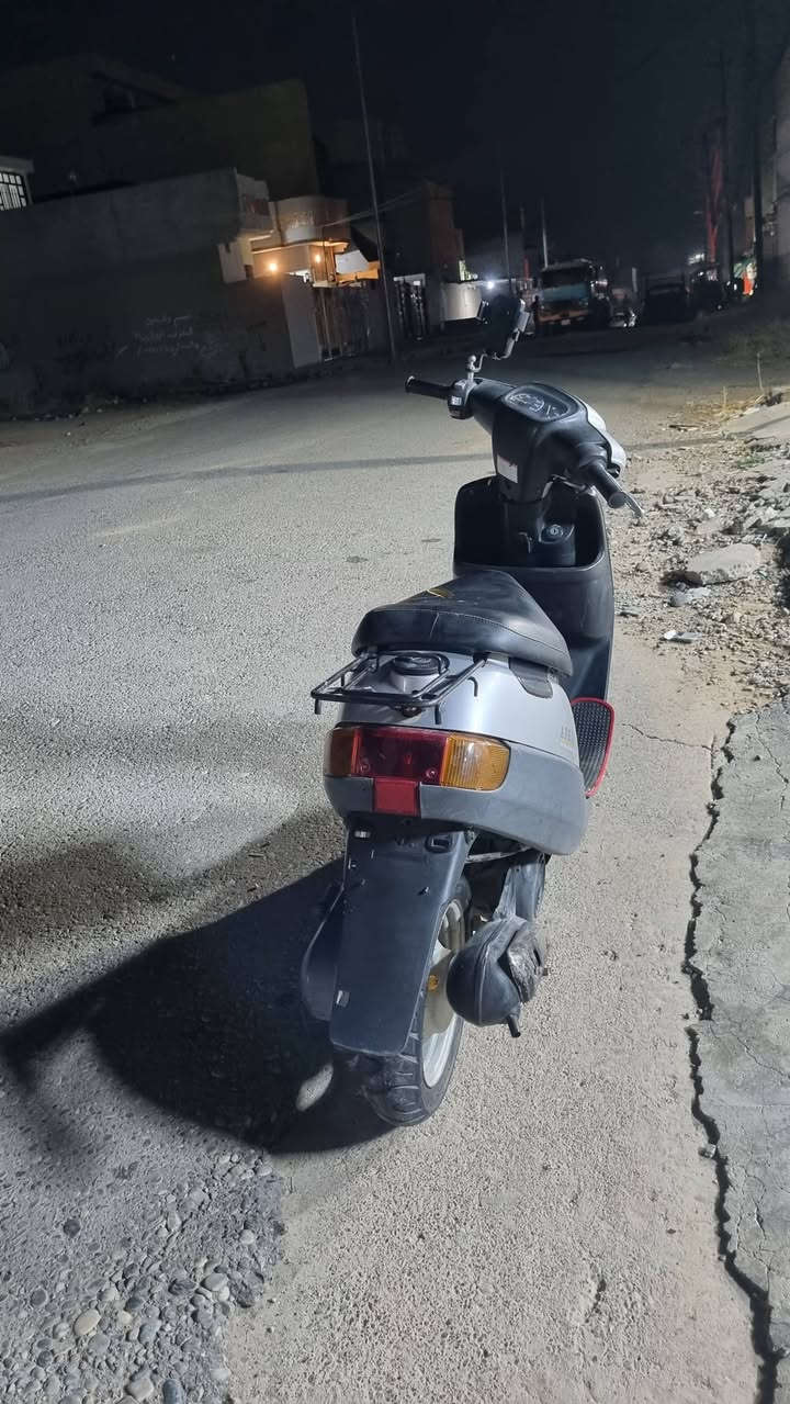 للبيع ماطور بوتين نظيف محرك ما مفتوح بس قبيق هندر 
كهربائية كله شقاله سلف اشير كله شقاله بس القمجه مال كيلومتر مقطوعه سعر ٤٥٠ ***********

