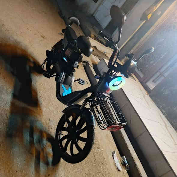 دراجه شحن للبيع نضيفه جدا صاله شهر من أخذته بطاريات جدد مال عمر عقل مابدل جديد المكان نجف حي الوفاء السعر 485وبي مجال أو مراوس بدراجه 
مكلف بالنشر
مكلف بالنشر رقم صاحب دراجه***********
