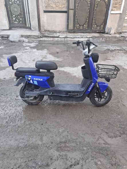 السلام عليكم دراجة شحن ريان حجم ١٤ للبيع نظيفة السعر ٢٥٠ المكان شهداء السيدية بيها دبل إشارة عاطل للاستفسار ***********
