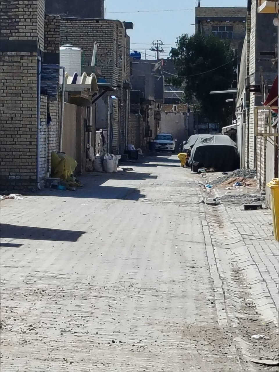 سلام عليكم بيت لبيع يحتوي على غرفتين واستقبال معزوله وكافه الخدمات العنوان شارع ابو علي مقابيل سكله سيد حيدر الياسري للاستفسار ***********
المساحه ١٠٠ متر
١١ في ٩
