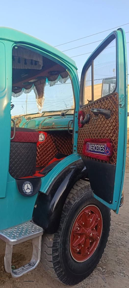 سلام عليكم ابوردين للبيع موديل 75 شاصي مكفول رقم انبار تحويل ثاني يوم سياره جاهزة دوشمه جديده معمره جديد مكاني السياره الأنبار سعر 20 مليون بيها مجال استفسار على الرقم ***********
