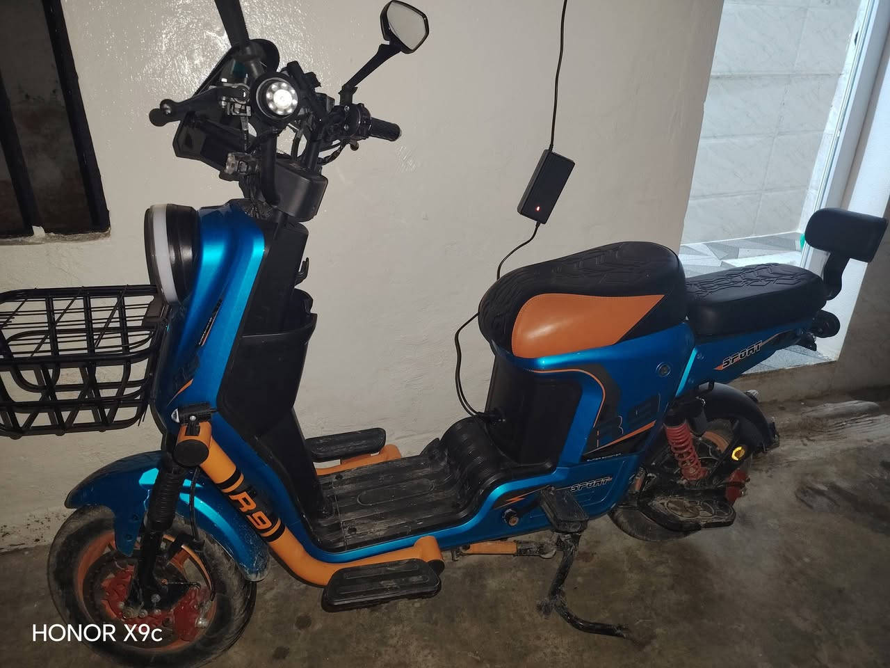 ابيع الدراجه الشحن السعر 500 بيا مجال الرقم مال موبايل ***********  ***********
