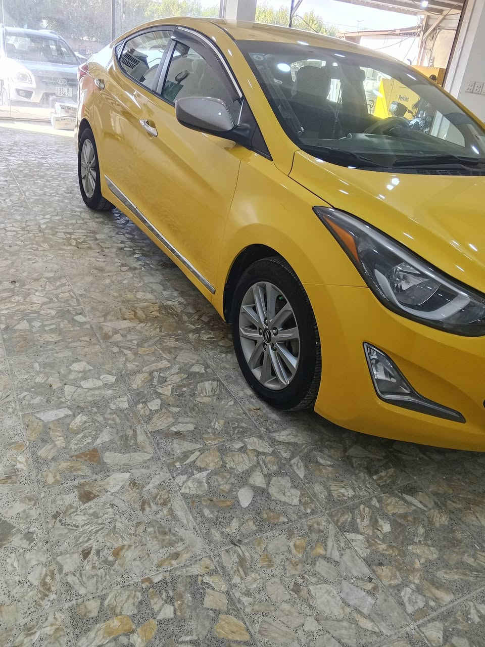 السلام عليكم ورحمه الله وبركاته
النترا وارد امريكي موديل 2016.  رقم بغداد انكيزي سنويه وهزه جديده كلش نضيفه وجاهزة وحلوه ماشيه 148, حادثها فقط البنيد مبدل بدون دواخل بدون معجون محرك 2000. دوش لاتنقيص. ولا تبخير كير محرك حداديه تخم تاير كهربائيات تبريد كله بشرط. دواخل بيجي واسود تحكم شاشه زغيره بلاد حساس خلفي تدفئه بلكشنات  بيها سونار المندلاوي  اي فحص اني حاضر    السعر 115.   مكاني بابل النيل 
***********.    بي واتساب
