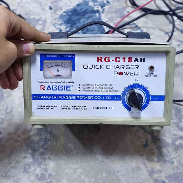 شواحن باتريات
الابيض HYKC-20A
سعره ٥٠ الف
6V-12V 
شحن سريع
INPUT 160-240V
OUTPUT 4-15V

الصحراوي RG-C18AH
سعره ٤٥ الف
6V-12V
INPUT 220V
OUTPUT 6V-8V-12V
متوفر توصيل 5 الاف لجميع محافظات العراق 
اي استفسار تفضل خاص او اتصل على رقمي
*********** كربلاء
