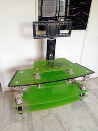 للبيع ميز  نضيف بلازما سعر 40مكان بغداد الغزاليه رقم هاتف 07847542683 ...