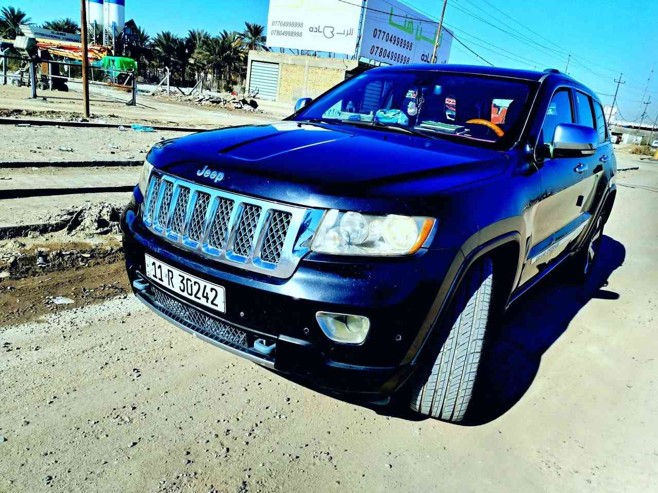 السلام عليكم للبيع جيب اوفر لاند 2012 رقم بغداد بسمي  السياره 1ــ1
جكات فورويل بنرامه اشاير مري تشغيل عن بعد جنطه كهربائيّة تبريد قطعتين يدات نيكل مكينه 6سلندر تخم تاير جديد حداديه نص عمر كشنات كهربائيّة هوكات امامي وخلفي شاشه غلابه حادث امريكا جاملغ امامي  
وهنا بلعراق شخط 3 قطع ونصبغن 
***********
