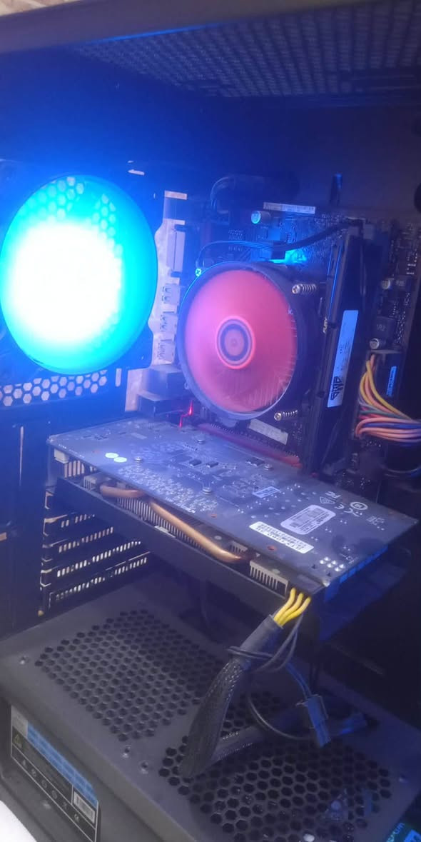 gtx 1060 6gb
AMD Ryzen 5 3400g

RAM 16 3200

M.B asrock b450m-hdv

SSD256/HDD1T

POWER 550W

case 6 fan Full RGB
 موصل الساحل الأيسر رشيدية
320 الف


**إذا كنت صاحب هذا الإعلان وتريد حذفه لأي سبب، رجاءا أرسل رسالة إلى الدعم الفني**