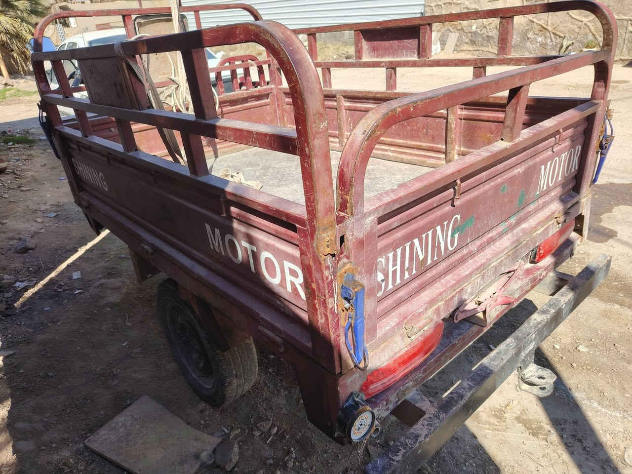 سلام عليكم للبيع ستوته موديل 2020 كهربائيات كله شغاله يرادله دشلي سلف برغي صلنصه سعر مليون 200 وبيه مجال خاص او على الرقم ***********
