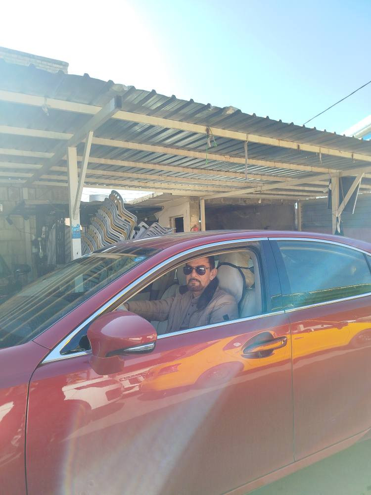 لیگزز مۆدیل 2016 فول مواسه فاته و دوو چه مه له غ و زیو بۆنیتی لای سه کن بۆیاغه و تایه ی تازه یه و بێ مه سرە فه سه نه وی به ناوی خۆمه وە یه
***********
مامۆستا ئامانج السليمانية, العراق
