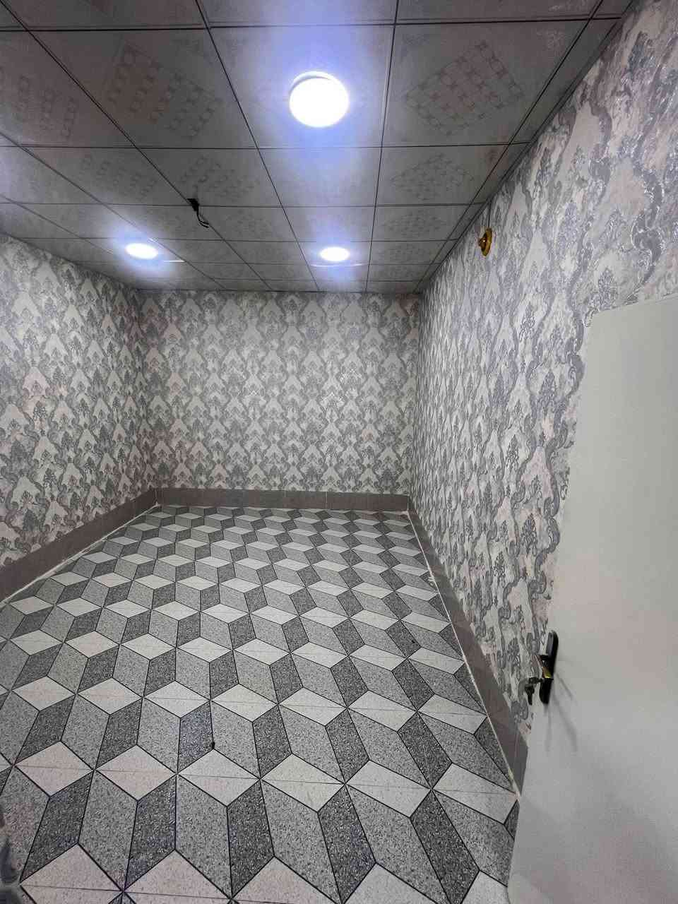 بيت ‏للإيجار مساحه 50 م
العنوان النجف مقابيل قريه الغدير علمود 280 يم اسواق الملوك 
سعر ايجار 200 وبي مجال 
الهاتف ***********￼
